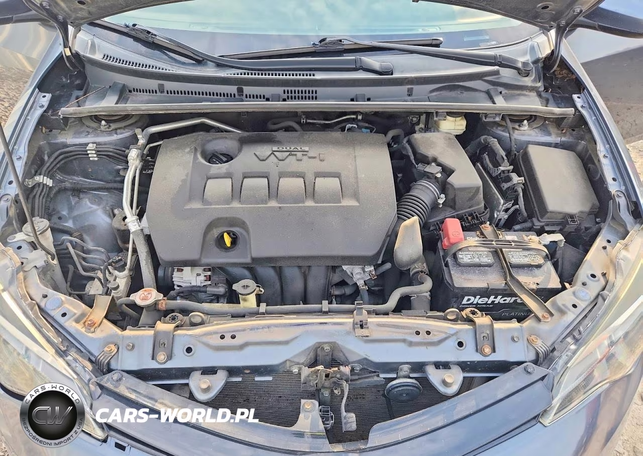 2018 Toyota Corolla Le VIN:2T1BURHE3JC075817 - 11