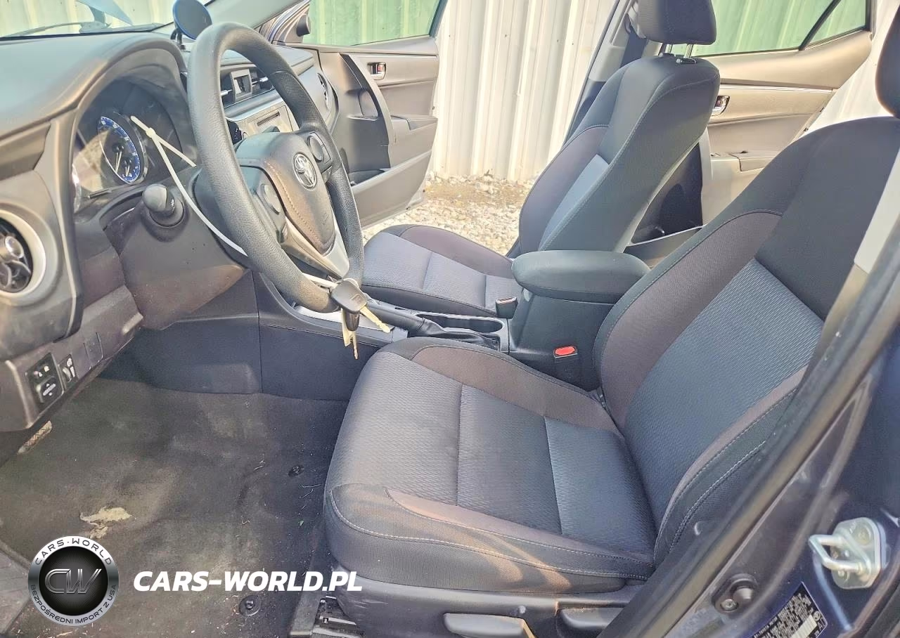 2018 Toyota Corolla Le VIN:2T1BURHE3JC075817 - 7