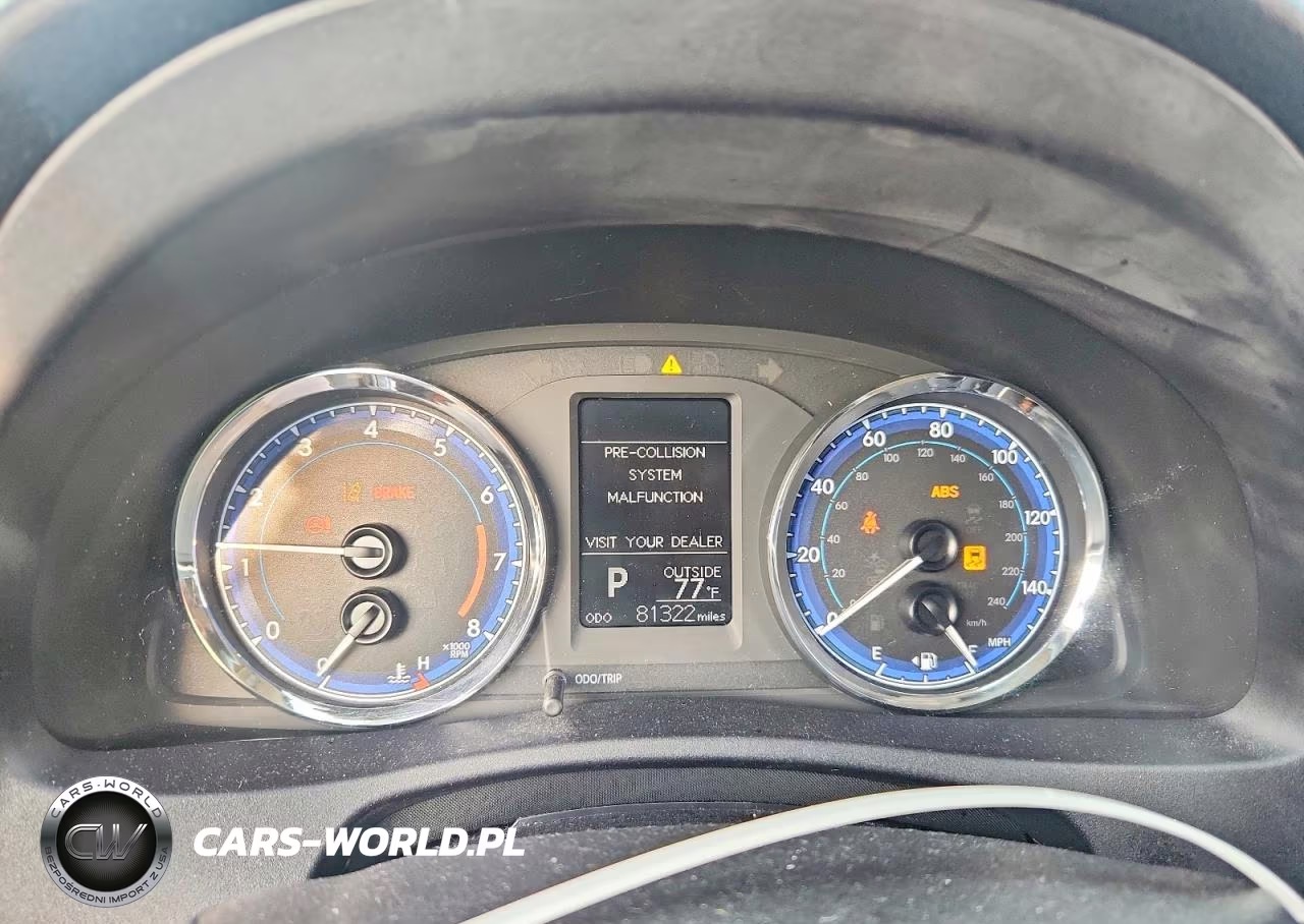 2018 Toyota Corolla Le VIN:2T1BURHE3JC075817 - 9
