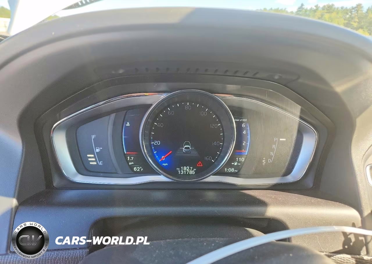 2016 Volvo Xc60 T6 R-Design Platinum VIN:YV4902RS1G2800745 - 9
