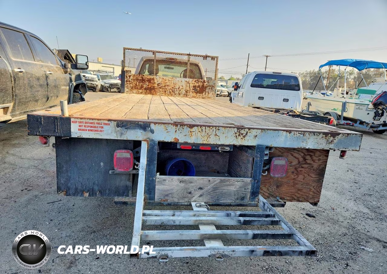 2012 Ford F550 Super - Flatbed Truck VIN:1FDUF5GT9CEC88052 - 6