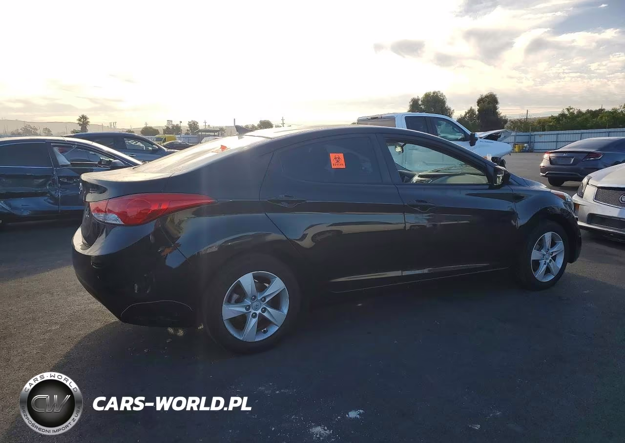 2011 Hyundai Elantra Gls VIN:5NPDH4AEXBH043195 - 3