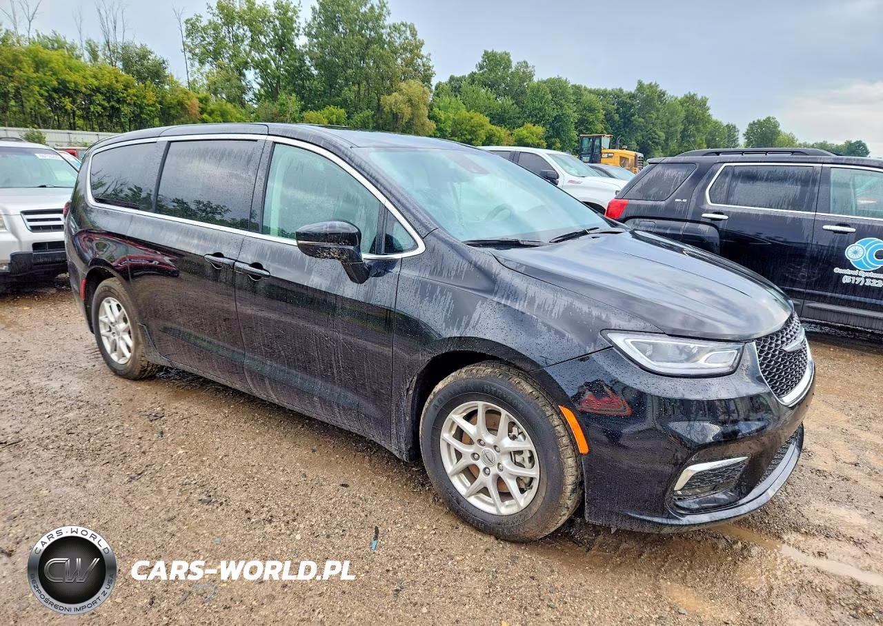 2024 Chrysler Pacifica Touring L VIN:2C4RC1BG3RR179880 - 4