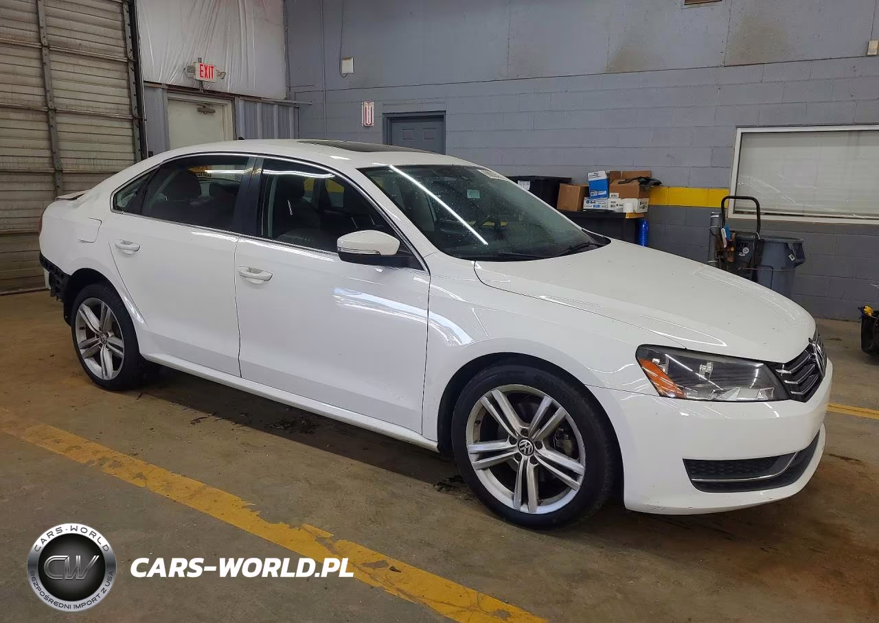 2014 Volkswagen Passat Se VIN:1VWBP7A33EC021305 - 4