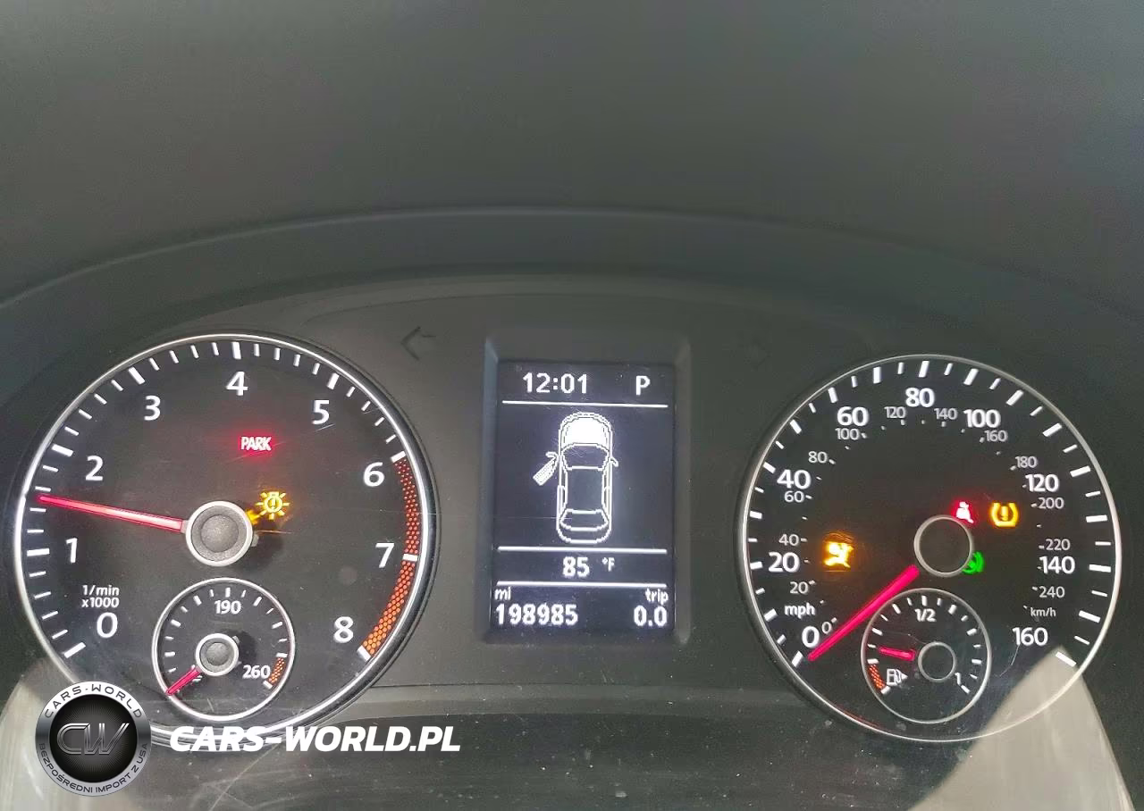 2014 Volkswagen Passat Se VIN:1VWBP7A33EC021305 - 9