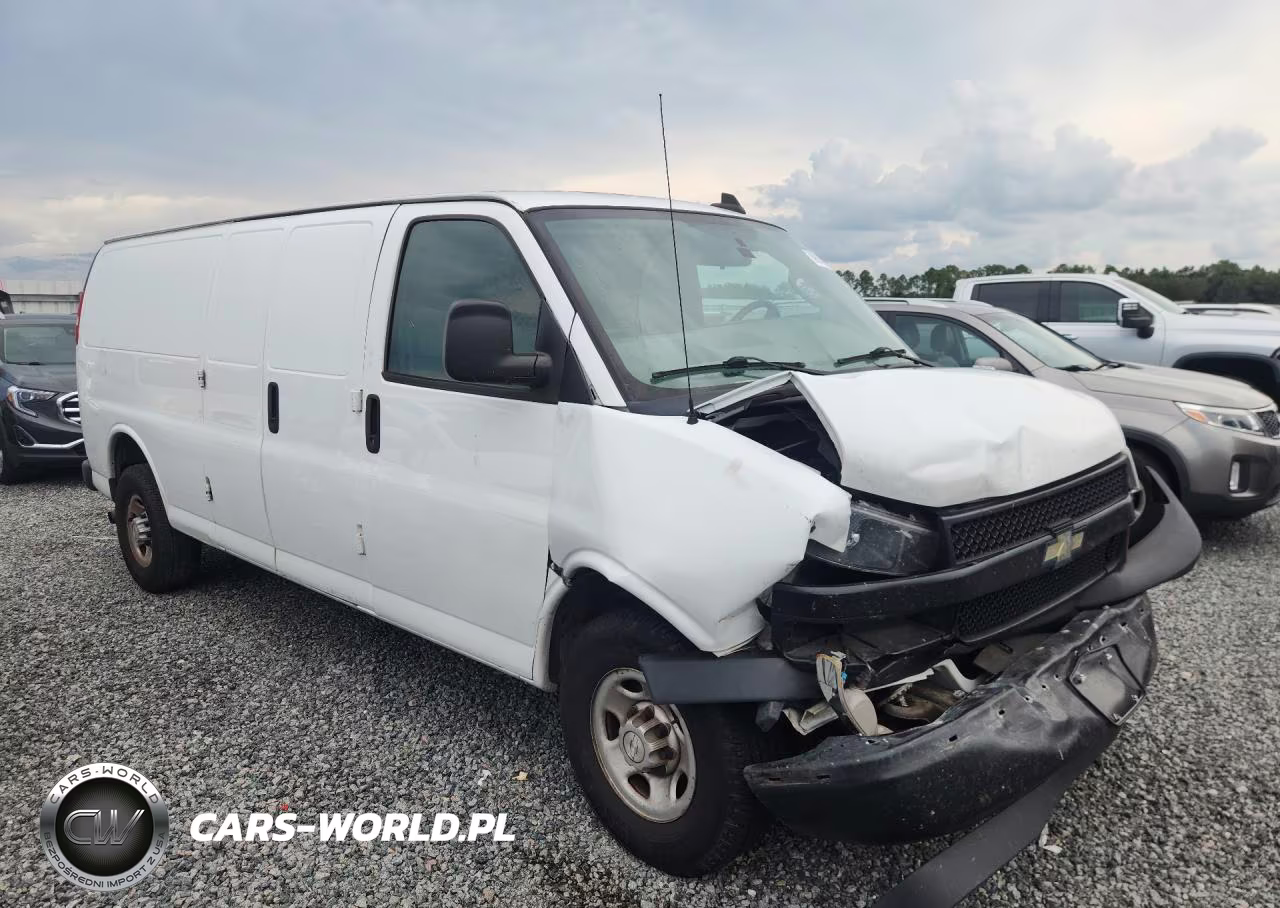 2018 Chevrolet Express G2500 Delivery Van VIN:1GCWGBFP2J1279548 - 4