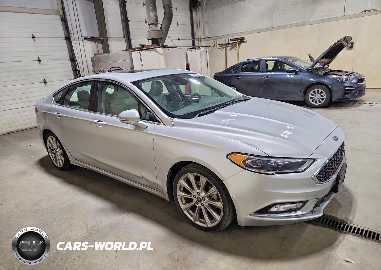 2018 Ford Fusion Titanium-Platinum VIN:3FA6P0D90JR111539 - 4