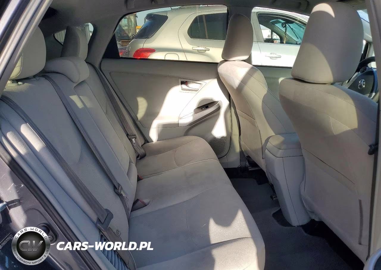 2012 Toyota Prius Three VIN:JTDKN3DU7C5526710 - 10