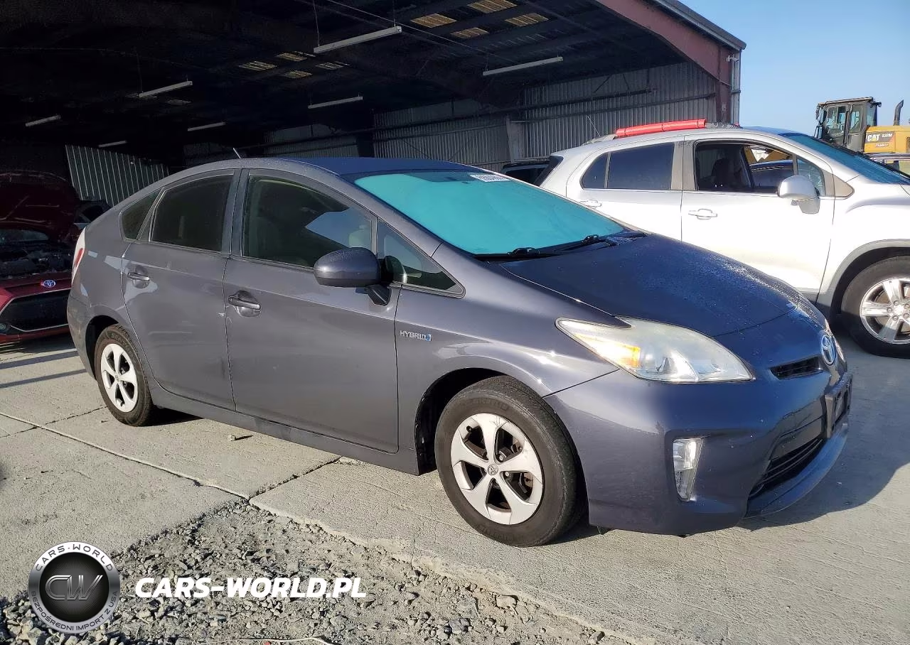 2012 Toyota Prius Three VIN:JTDKN3DU7C5526710 - 4
