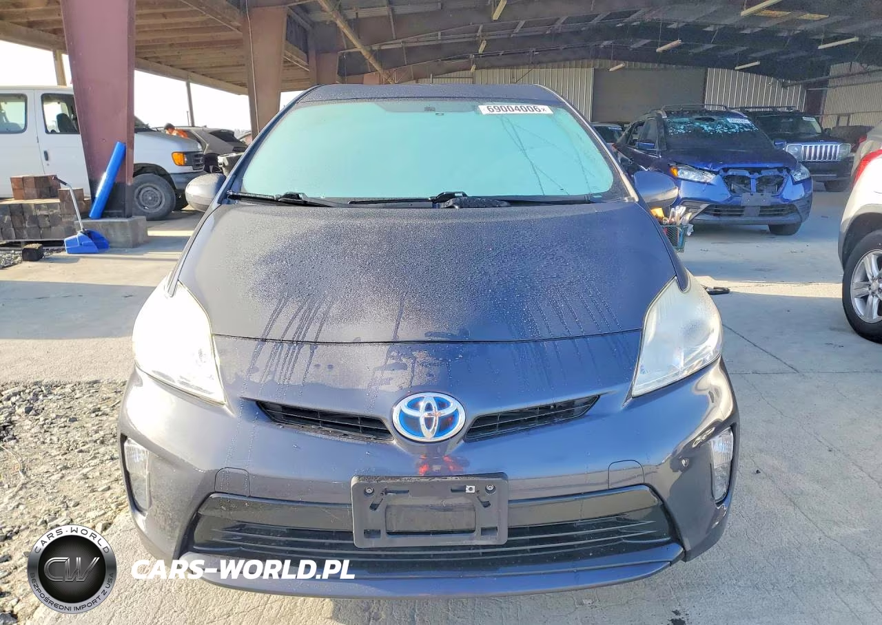 2012 Toyota Prius Three VIN:JTDKN3DU7C5526710 - 5