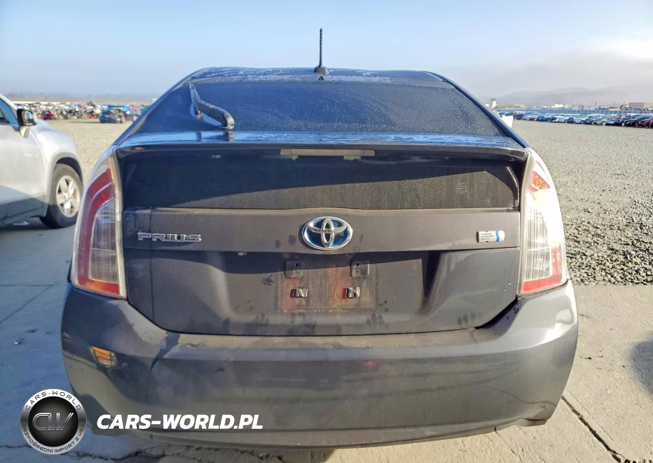 2012 Toyota Prius Three VIN:JTDKN3DU7C5526710 - 6