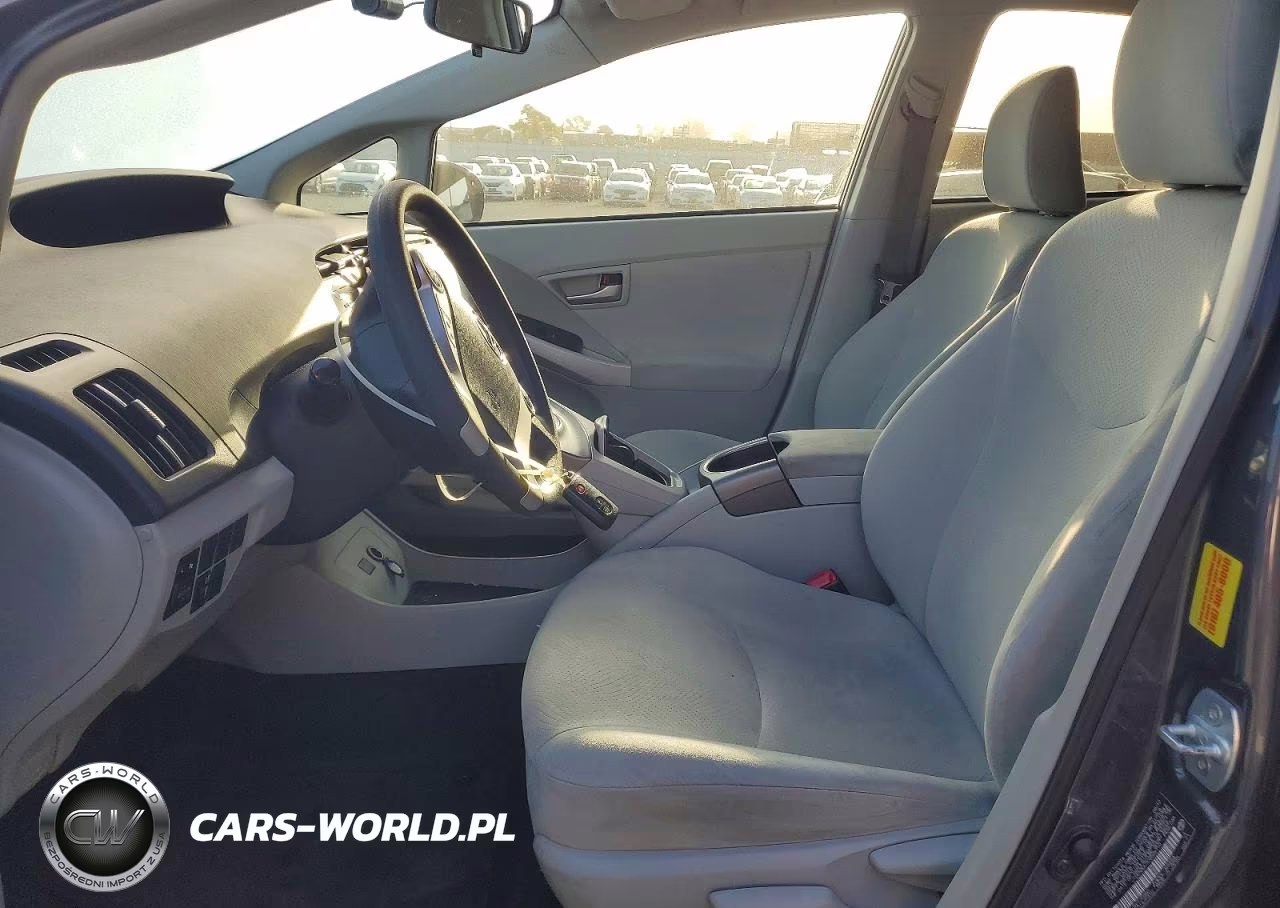 2012 Toyota Prius Three VIN:JTDKN3DU7C5526710 - 7