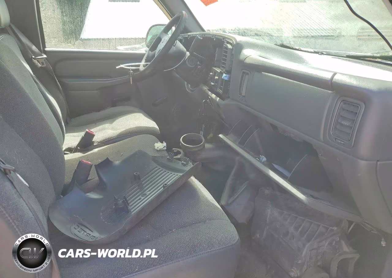 2005 Chevrolet Silverado K1500 VIN:1GCEK14V15Z270952 - 10