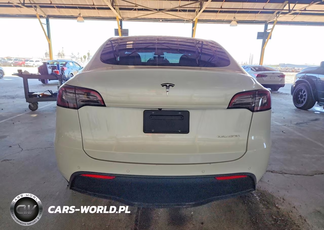2022 Tesla Model Y VIN:7SAYGDEE5NF512262 - 6
