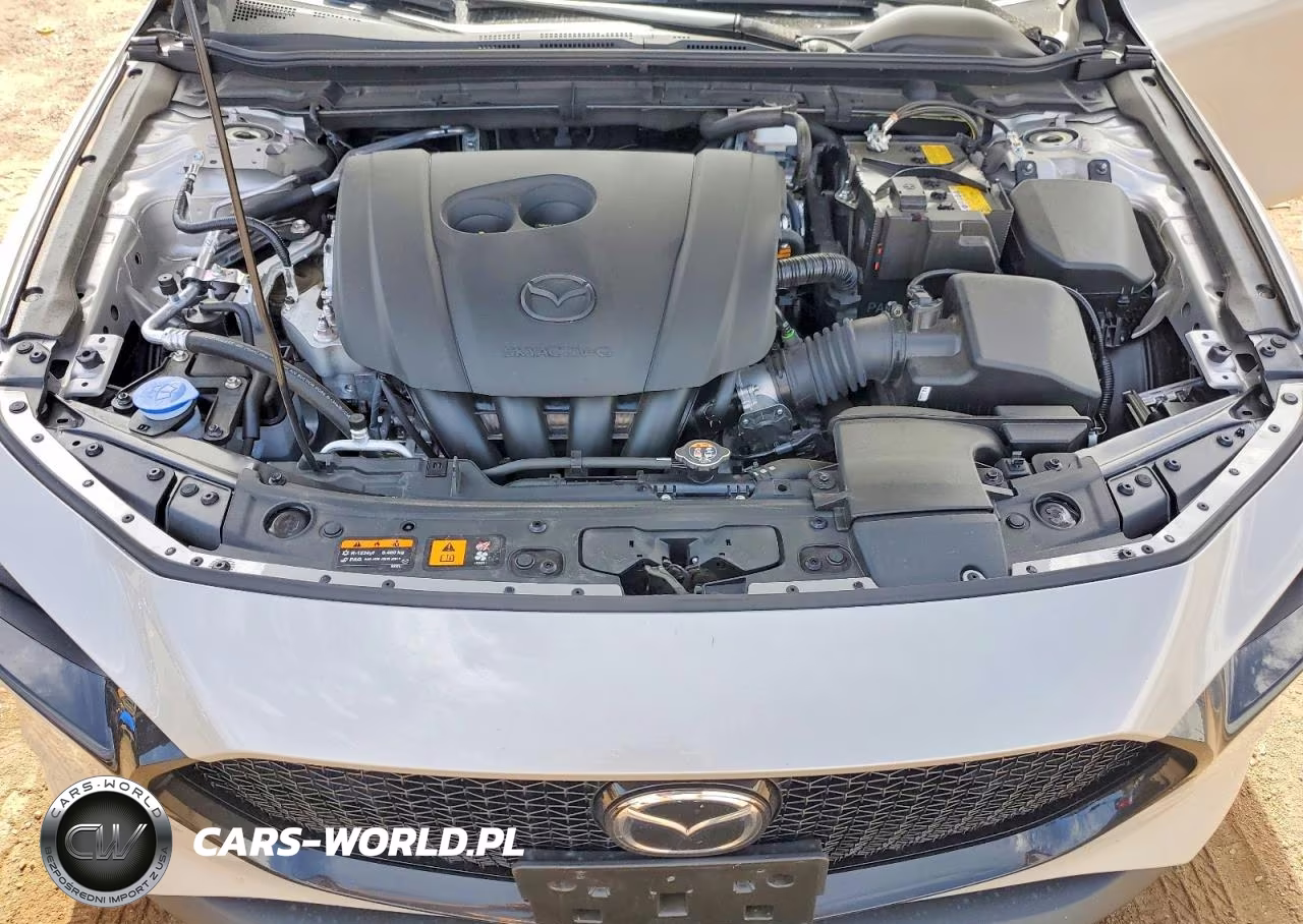 2026 Mazda 3 Premium VIN:JM1BPAML1T1885984 - 11
