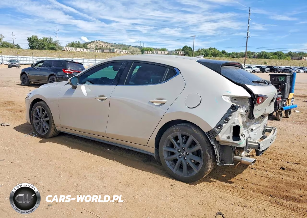 2026 Mazda 3 Premium VIN:JM1BPAML1T1885984 - 2
