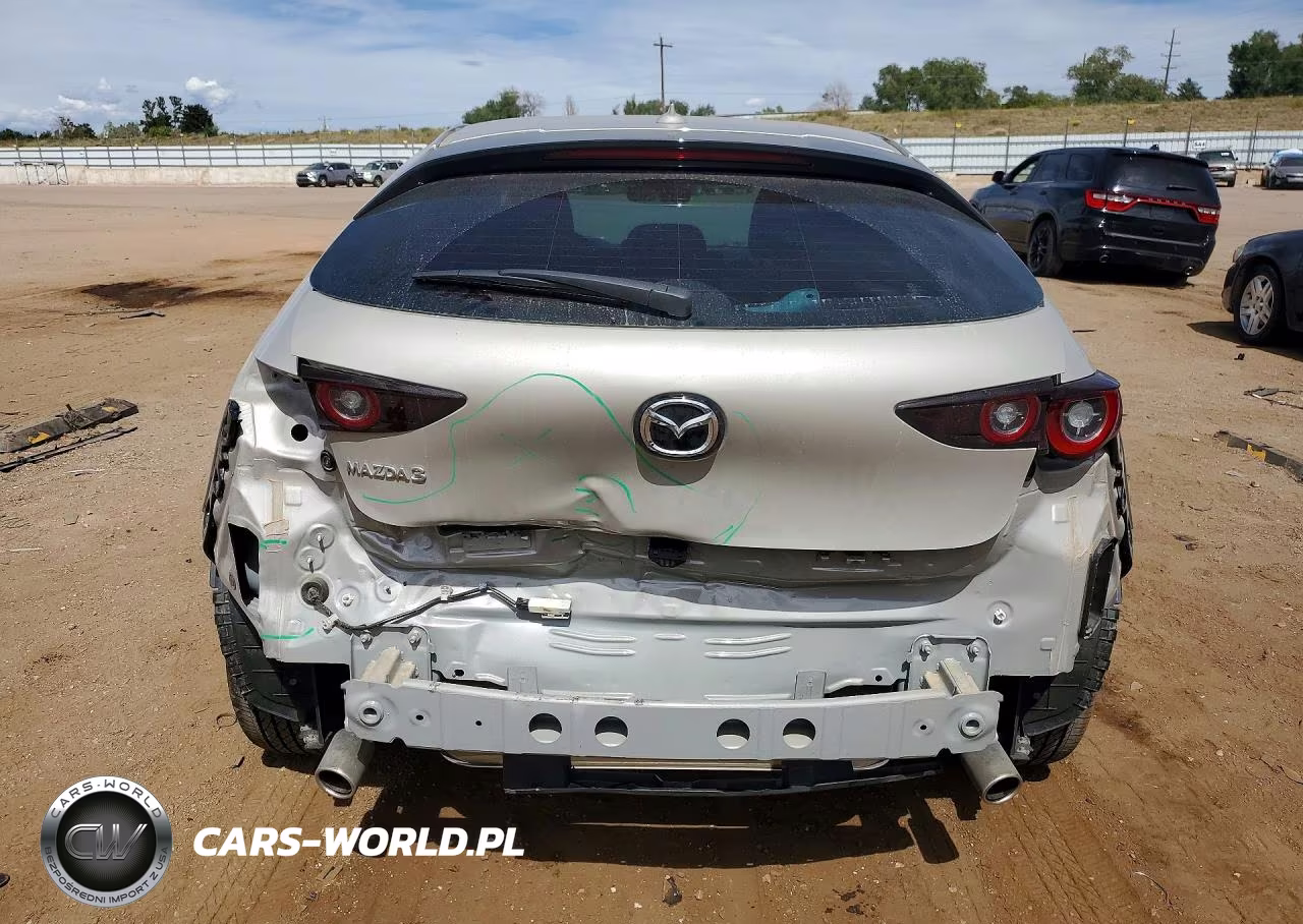 2026 Mazda 3 Premium VIN:JM1BPAML1T1885984 - 6