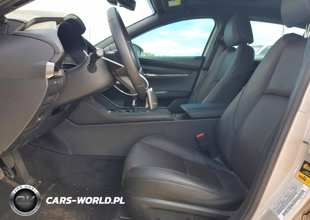 2026 Mazda 3 Premium VIN:JM1BPAML1T1885984 - 7