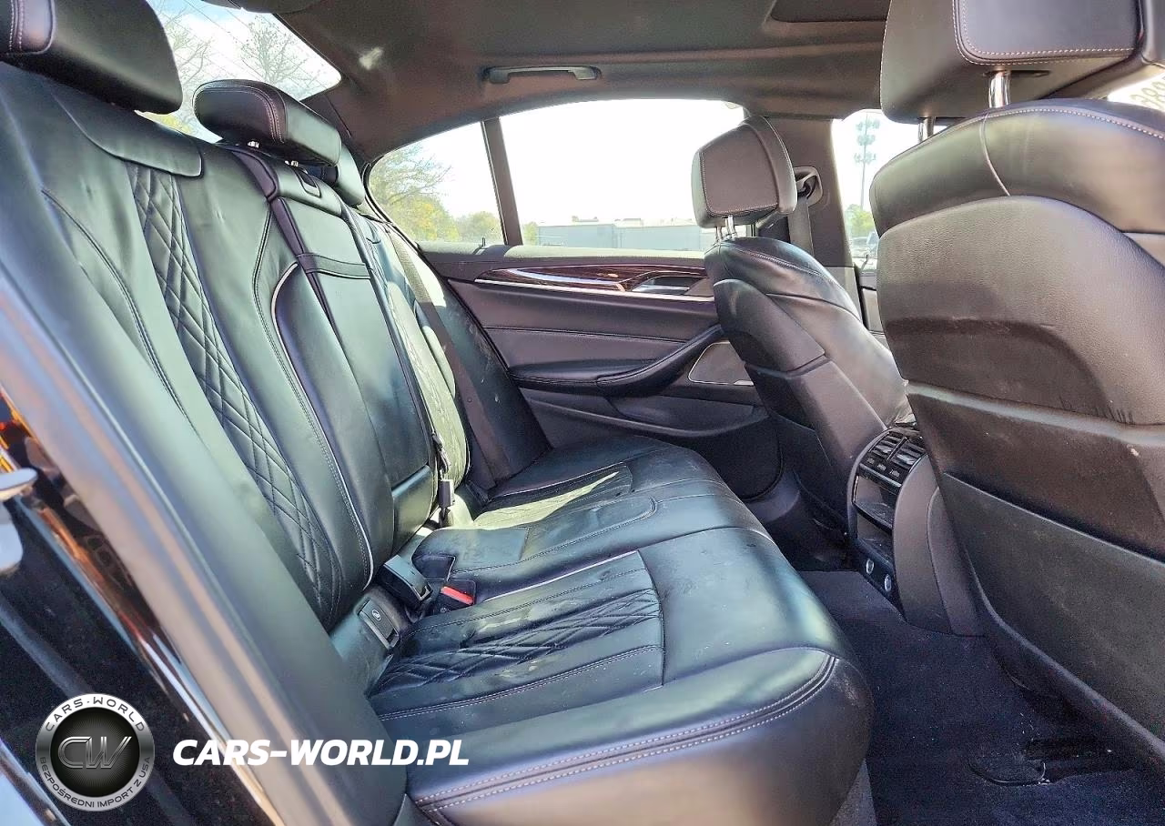 2019 BMW M550Xi VIN:WBAJB9C55KB289438 - 10