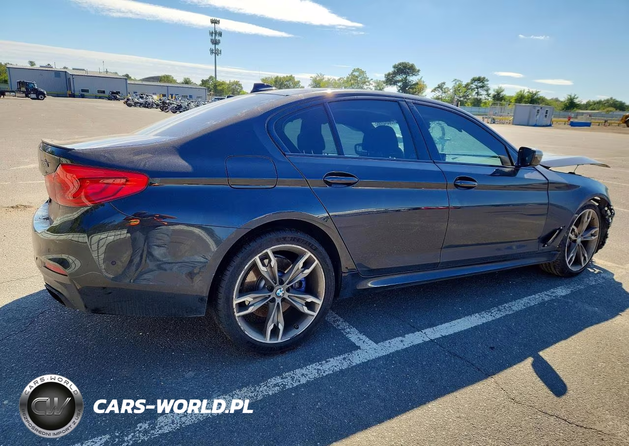 2019 BMW M550Xi VIN:WBAJB9C55KB289438 - 3
