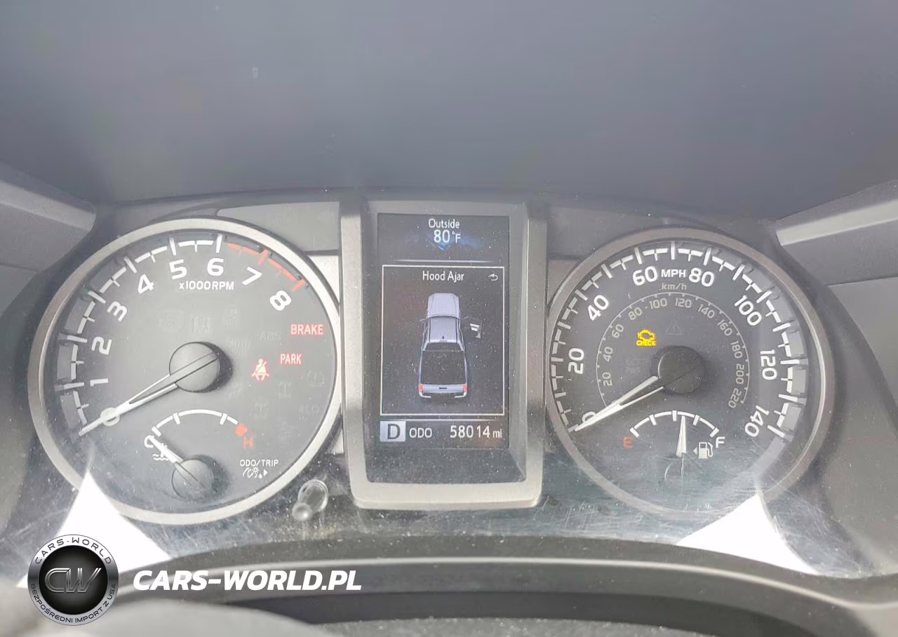 2018 Toyota Tacoma Trd Sport VIN:3TMCZ5AN8JM149474 - 9