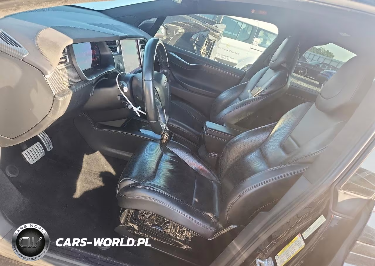 2017 Tesla Model X VIN:5YJXCBE46HF039640 - 7
