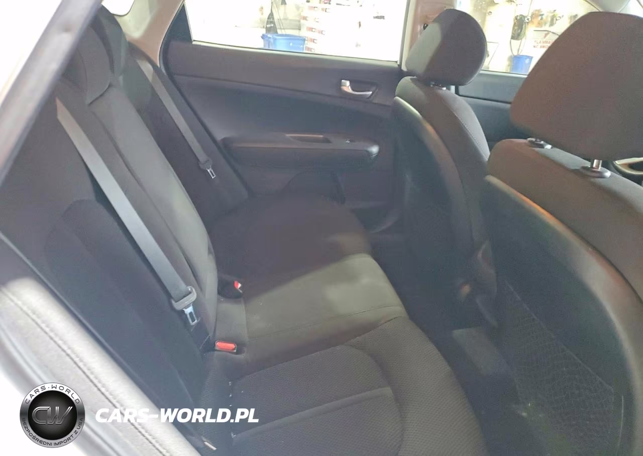 2019 Kia Optima Lx VIN:5XXGT4L39KG347735 - 10