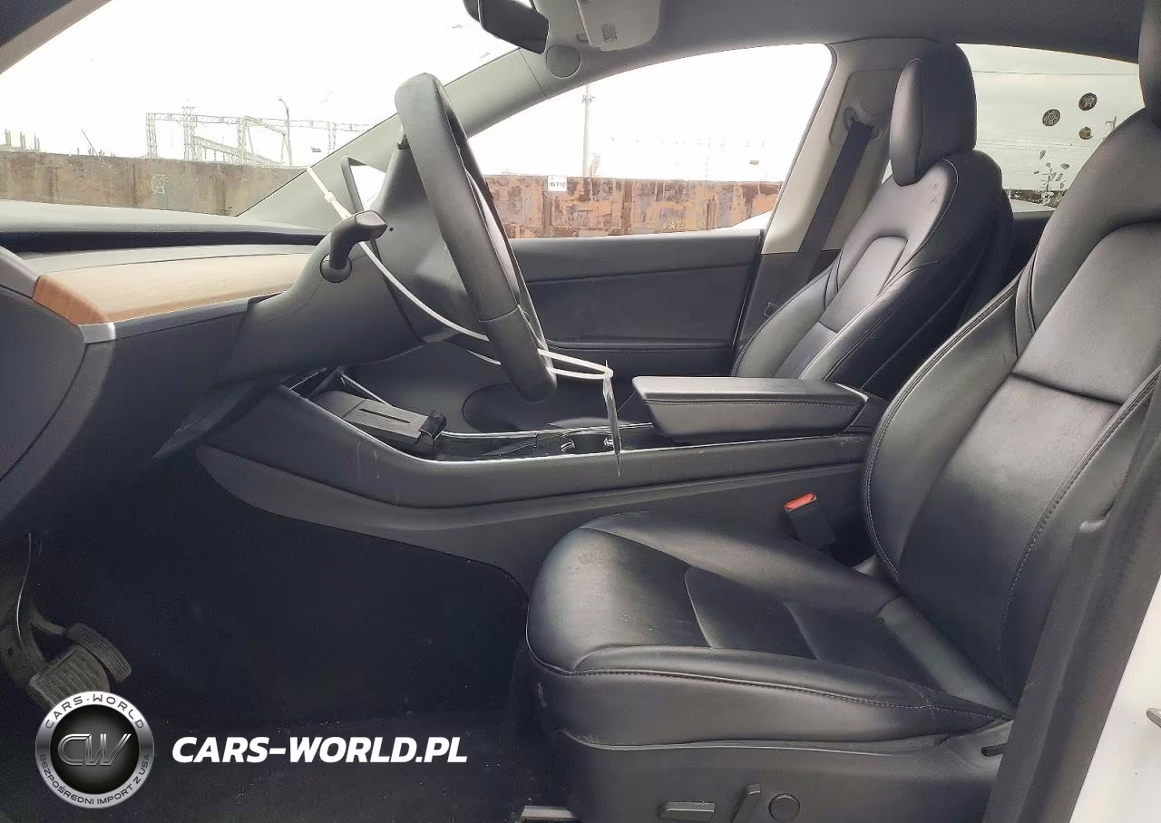 2020 Tesla Model Y VIN:5YJYGDEE0LF026243 - 7