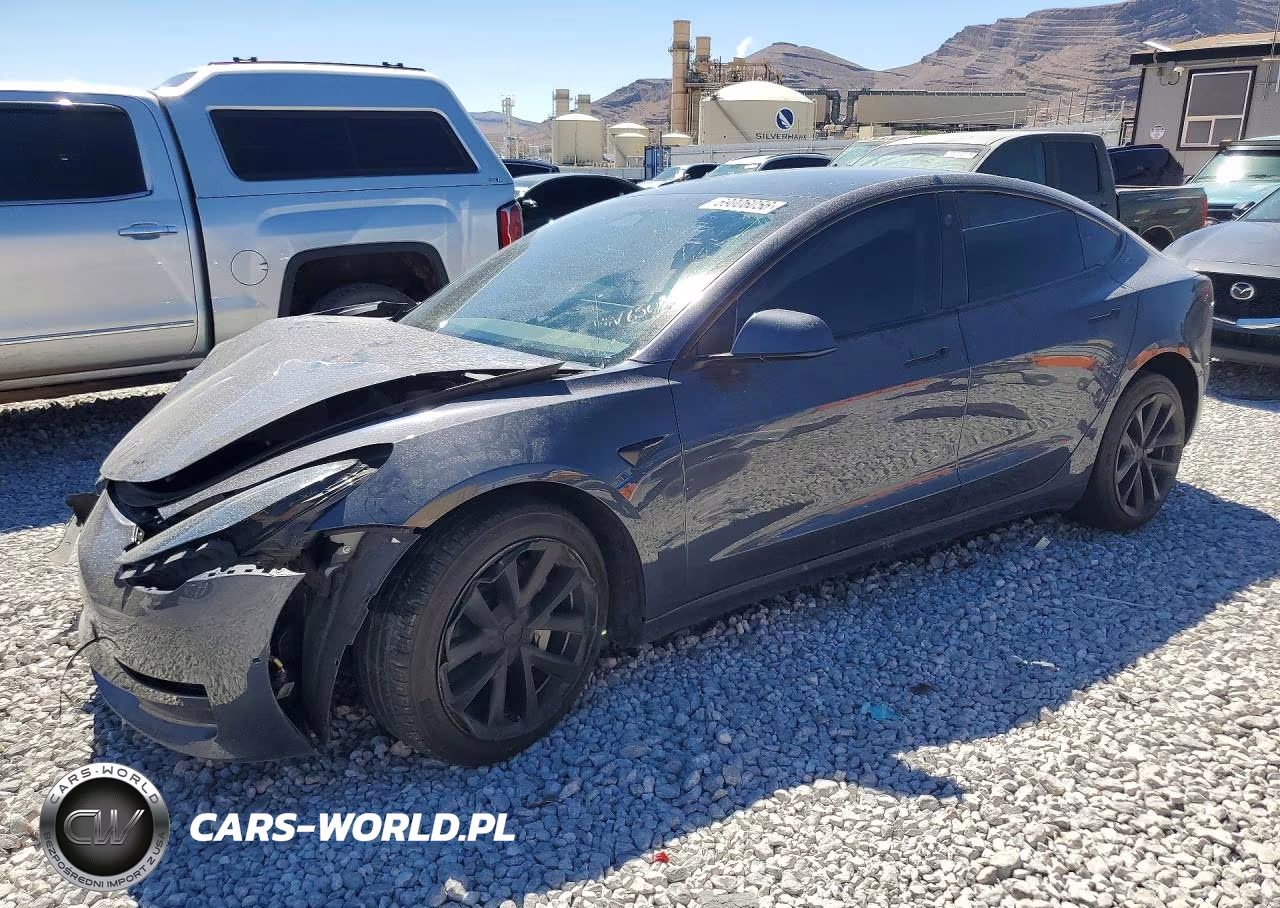 2022 Tesla Model 3 – zdjęcie 1 z 12
