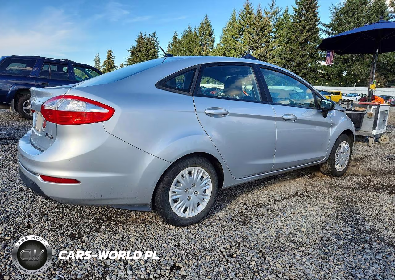 2016 Ford Fiesta S VIN:3FADP4AJ7GM173829 - 3
