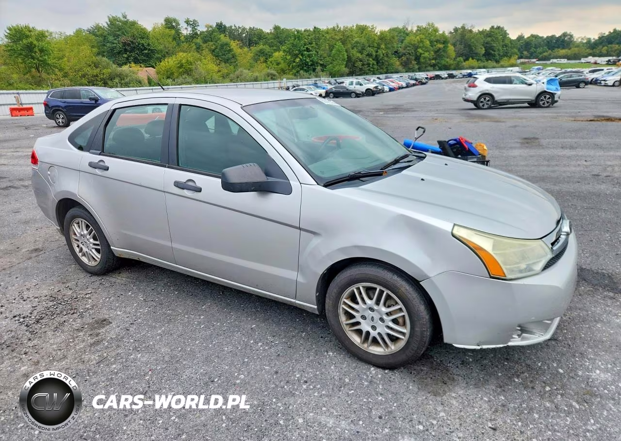 2010 Ford Focus Se VIN:1FAHP3FN3AW294274 - 4