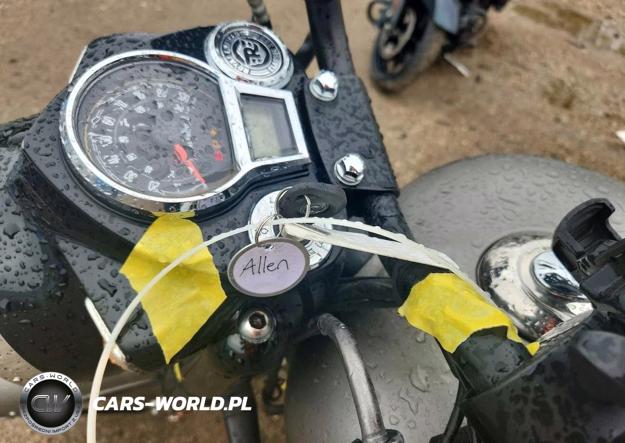 2023 Royal Enfield Motors Classic 350 VIN:ME3FAP201PV302089 - 8