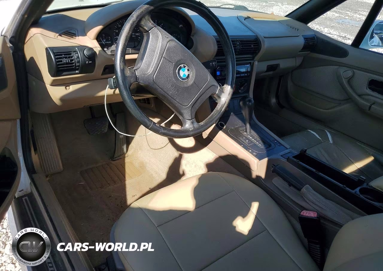 1997 BMW Z3 1.9 VIN:4USCH732XVLE04261 - 8