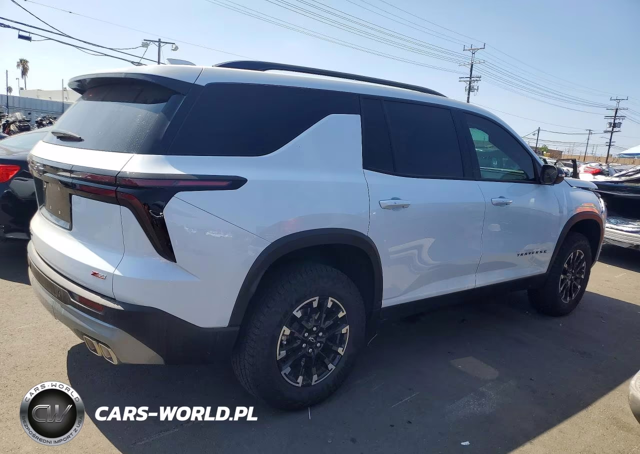 2026 Chevrolet Traverse Z71 VIN:1GNEVJKS3TJ283172 - 3