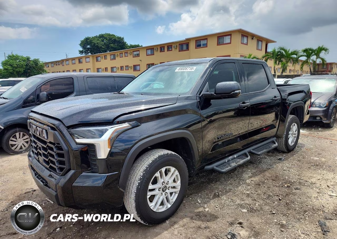 2024 Toyota Tundra Crewmax Sr – zdjęcie 1 z 12