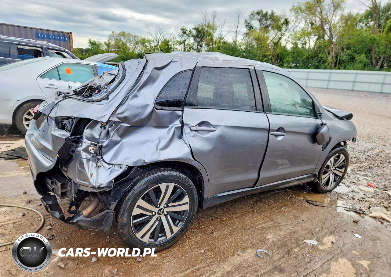 2023 Mitsubishi Outlander Sport S-Se VIN:JA4ARUAU5PU003606 - 3