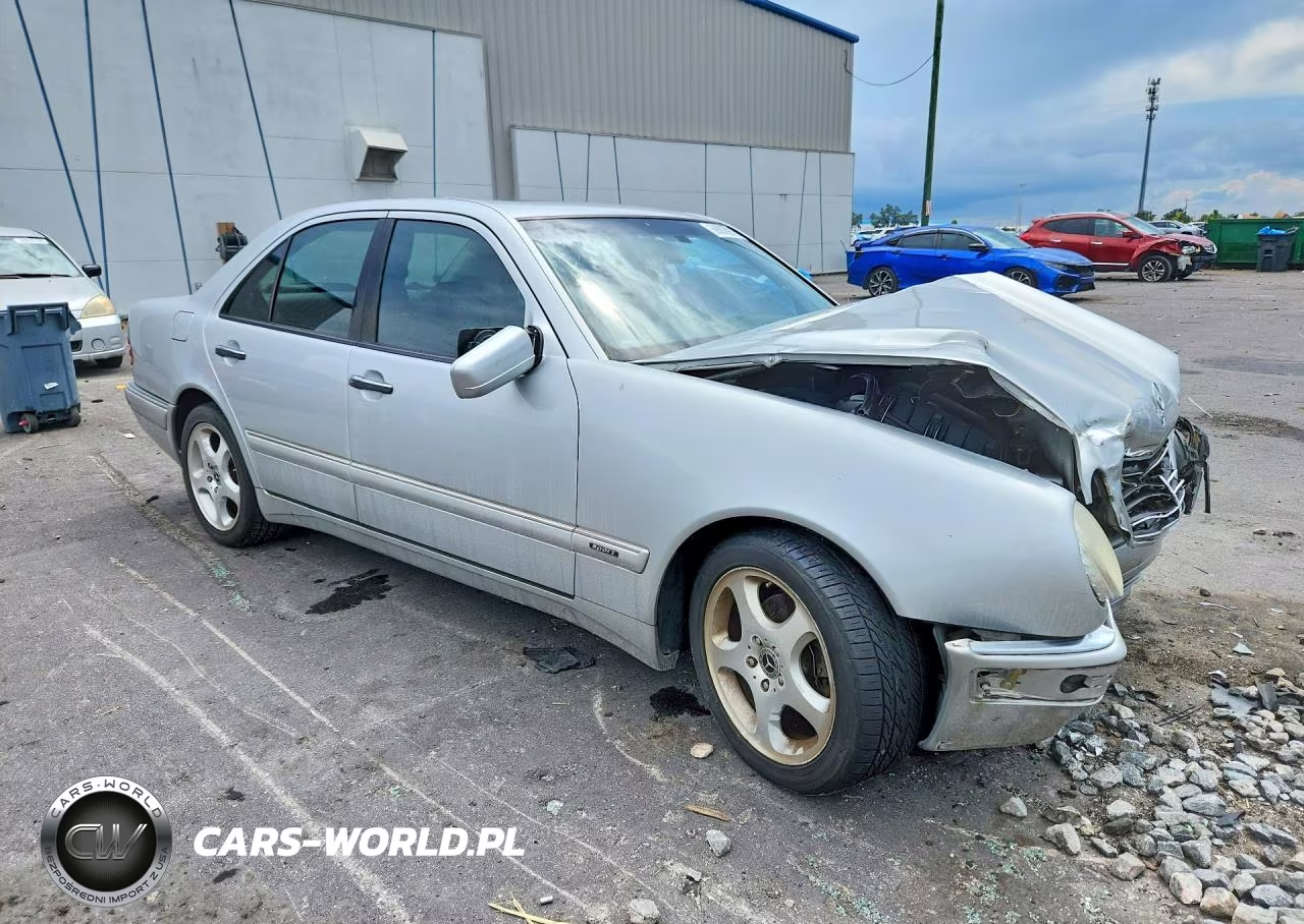 1999 Mercedes-Benz E 430 VIN:WDBJF70H7XA871885 - 4