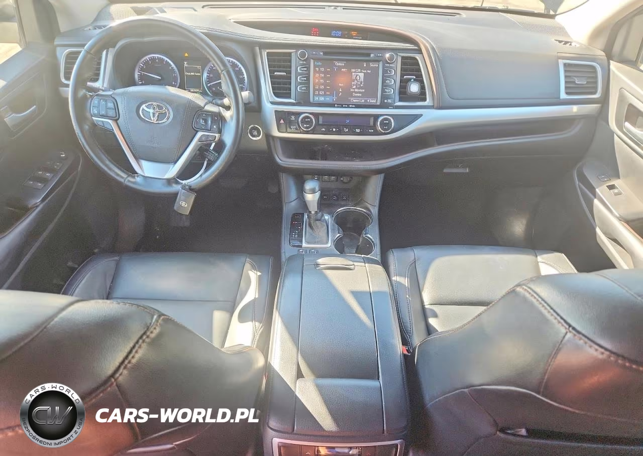 2018 Toyota Highlander Xle VIN:5TDJZRFH2JS538919 - 8