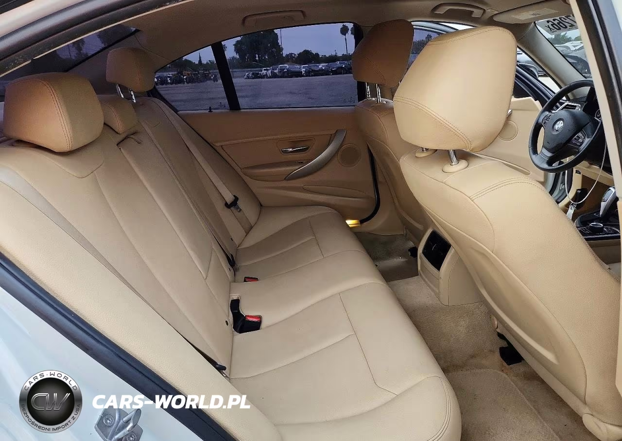 2016 BMW 320 I VIN:WBA8E1G55GNT33784 - 10