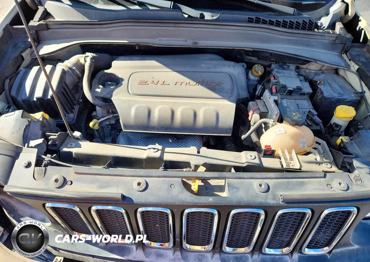 2016 Jeep Renegade Latitude VIN:ZACCJBBT2GPD98863 - 11