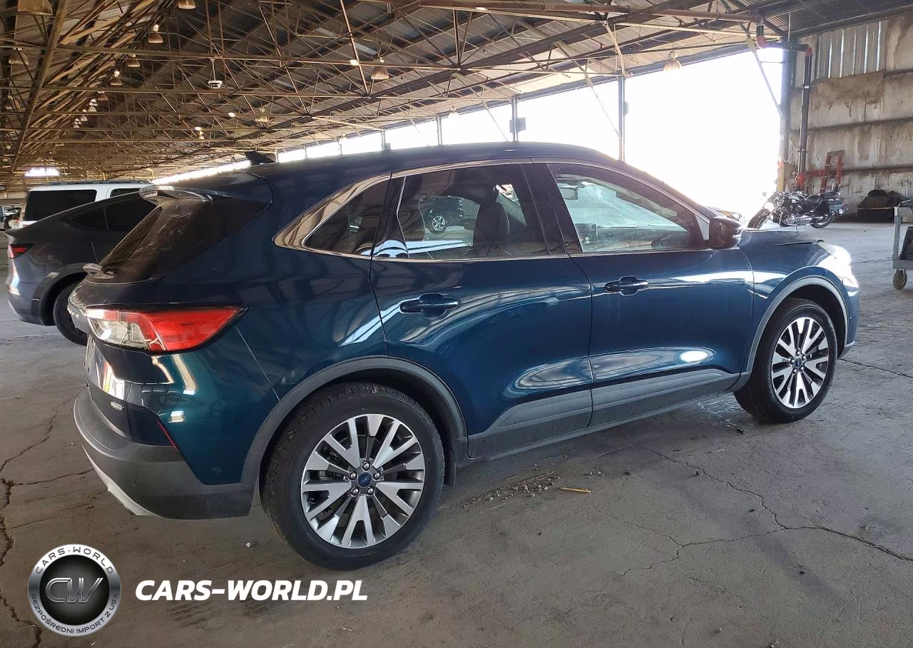 2020 Ford Escape Titanium VIN:1FMCU9DZ0LUA60223 - 3