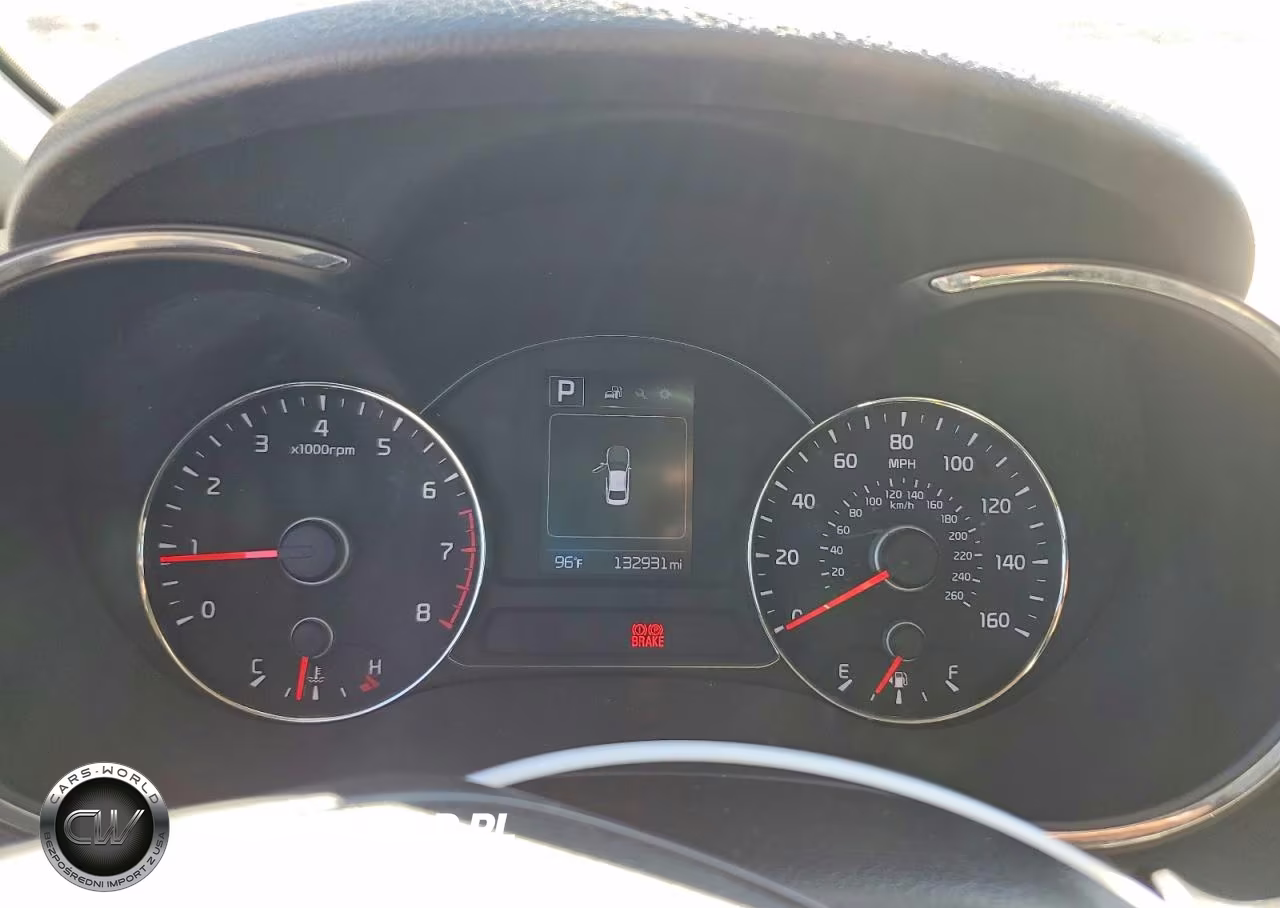 2017 Kia Forte Lx VIN:3KPFL4A7XHE084917 - 9