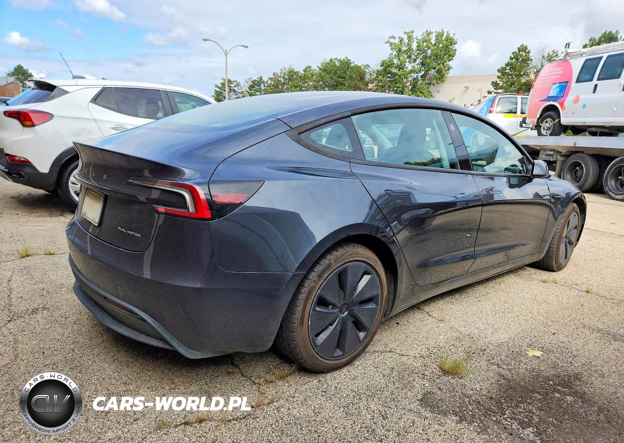 2024 Tesla Model 3 VIN:5YJ3E1EB2RF721756 - 3
