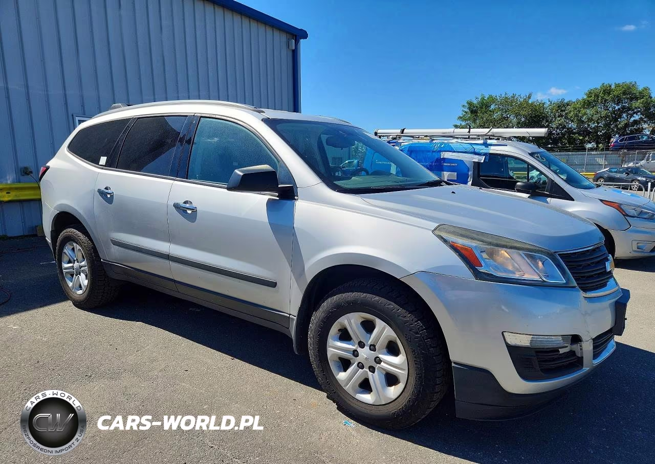 2017 Chevrolet Traverse Ls VIN:1GNKRFED2HJ188109 - 4