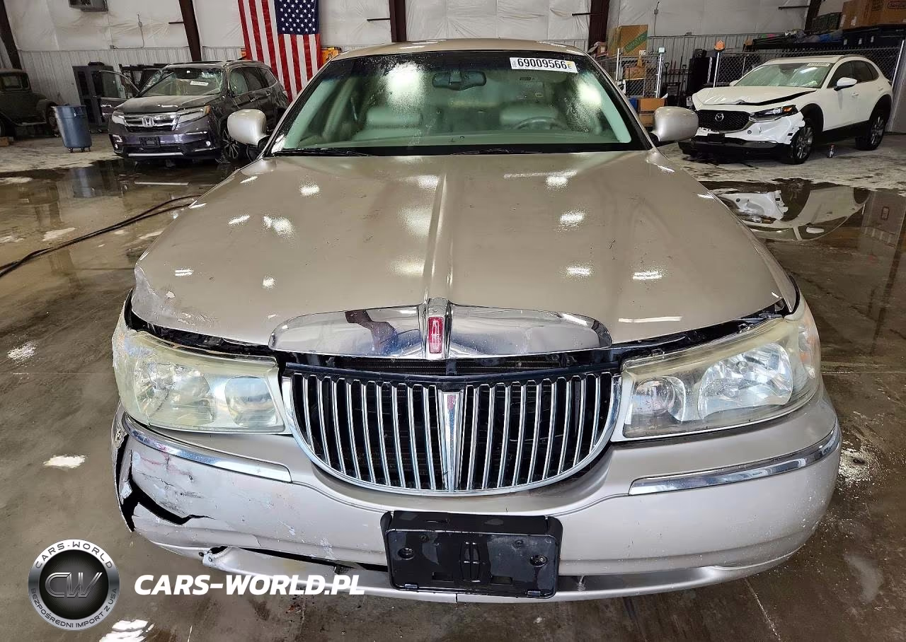 2001 Lincoln Town Car Executive VIN:1LNHM81W91Y712434 - 5
