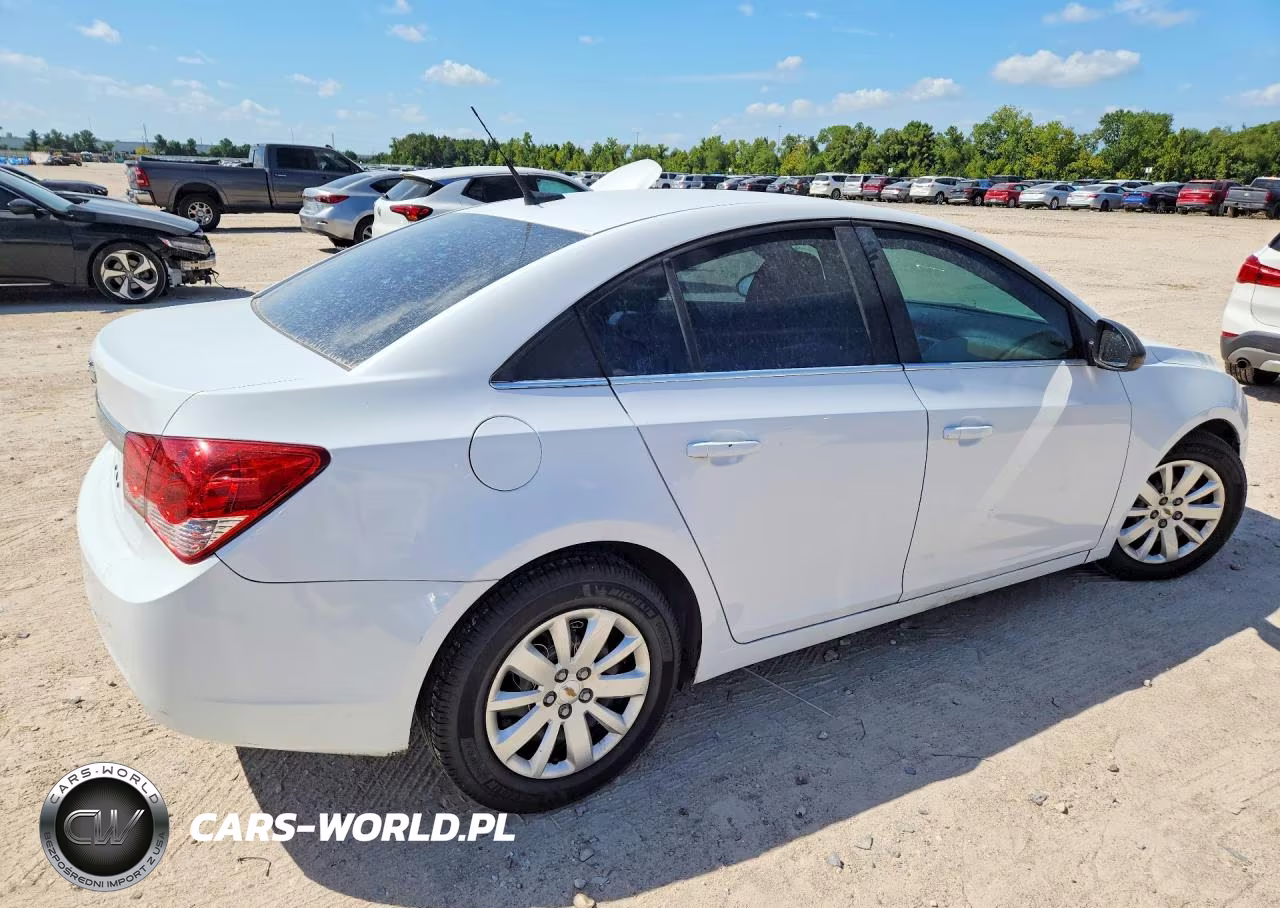 2011 Chevrolet Cruze Ls VIN:1G1PC5SH2B7130094 - 3