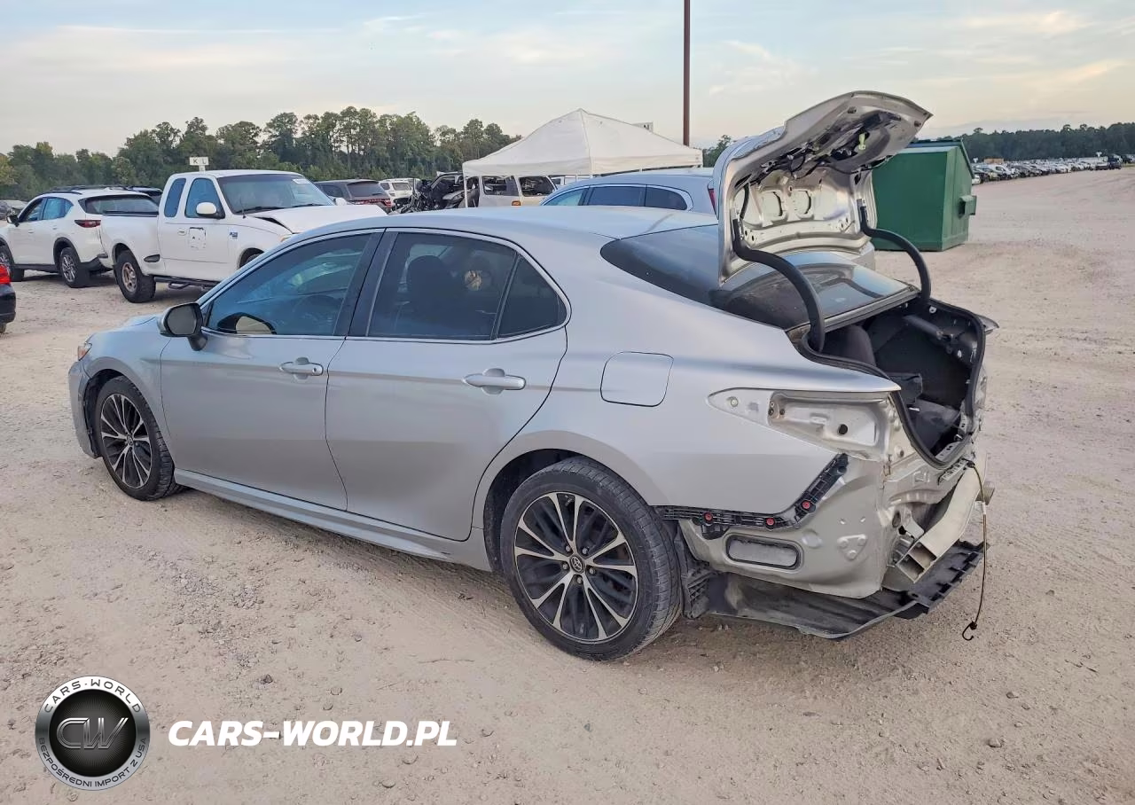 2018 Toyota Camry Se VIN:4T1B11HK2JU563381 - 2
