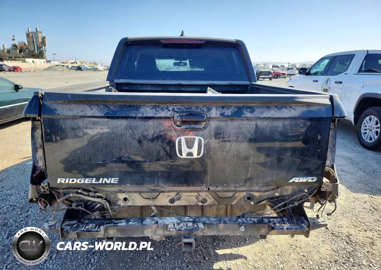 2017 Honda Ridgeline Rtl VIN:5FPYK3F58HB022351 - 6