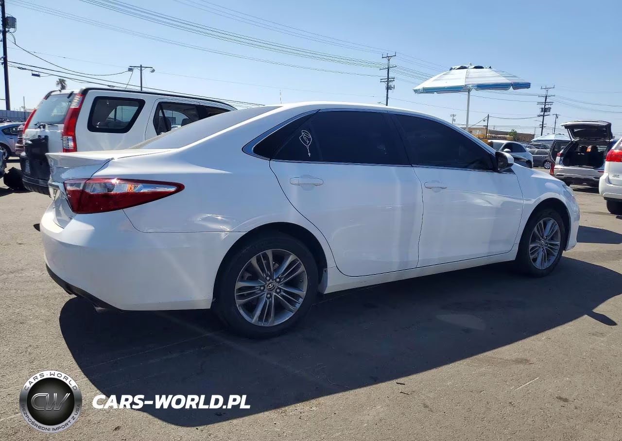 2017 Toyota Camry Se VIN:4T1BF1FK5HU381513 - 3