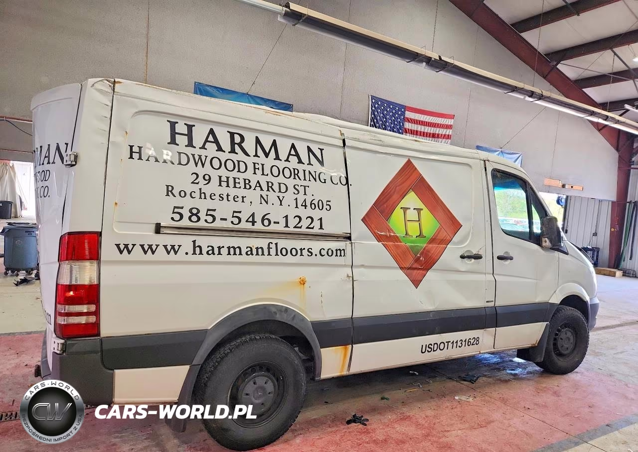 2016 Mercedes-Benz Sprinter 2500 VIN:WD3PE7DD5GP293234 - 3